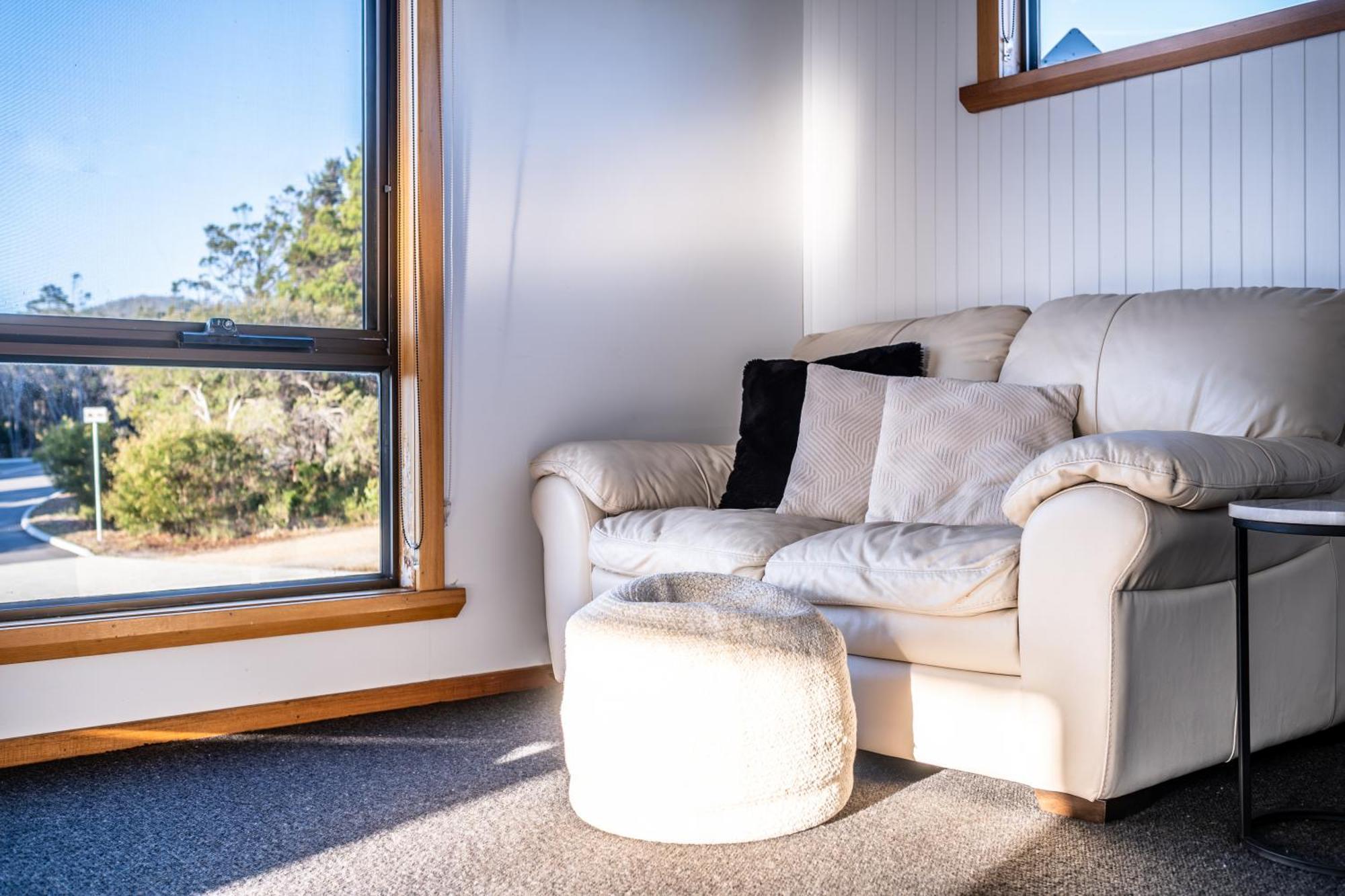 The Lookout ~ Large Family House With Views Villa Coles Bay Exterior photo